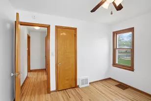 5701 38th Ave S, Minneapolis, MN 55417 - Photo 10