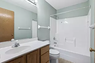 17600 Lenox Cir, Eden Prairie, MN 55347 - Photo 34