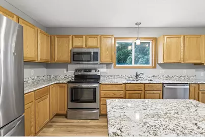 17600 Lenox Circle, Eden Prairie, MN 55347 - Photo 14