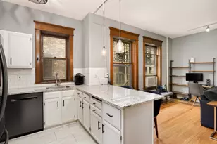 635 Grand Ave, Saint Paul, MN 55105 - Photo 2