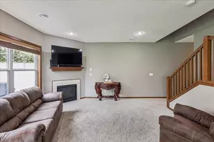 594 Stonewood Ln, Burnsville, MN 55306 - Photo 8