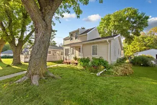 718 Alcove St, Albert Lea, MN 56007 - Photo 1