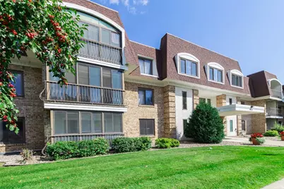 1450 Bidwell Street #110, West Saint Paul, MN 55118 - Photo 2