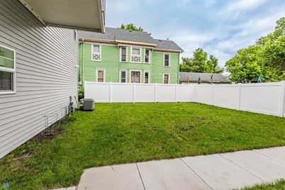 624 10th Avenue N, Fargo, ND 58102 - Photo 34