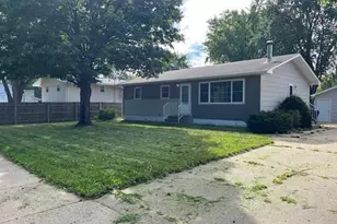 1304 13th St N, Saint Cloud, MN 56303 - Photo 1