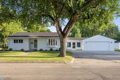 1204 20th Avenue S, Moorhead, MN 56560 - Photo 1