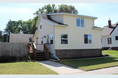 133 1st Street SW, Blooming Prairie, MN 55917 - Photo 1