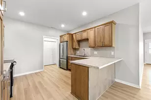 605 Northwood Pl, Janesville, MN 56048 - Photo 10