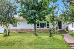 1567 Atlantic St, Saint Paul, MN 55106 - Photo 2