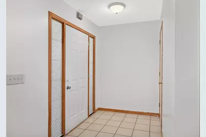 6127 32nd Avenue N, Crystal, MN 55422 - Photo 4