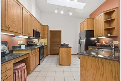 1708 Kerry Lane, Woodbury, MN 55125 - Photo 6