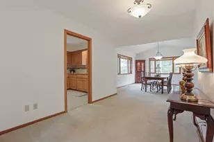 518 Rolls Rd, New Brighton, MN 55112 - Photo 14
