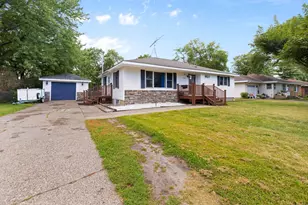 1029 28th Ave N, Saint Cloud, MN 56303 - Photo 2
