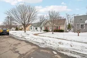 2741 Brunswick Ave S, Saint Louis Park, MN 55416 - Photo 4