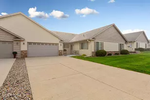 109 Nicklaus Path, Mankato, MN 56001 - Photo 2