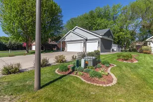 609 Corrine Creek, Sartell, MN 56377 - Photo 4