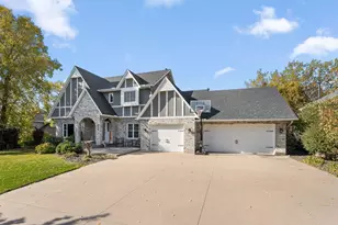 2987 Frank St, Maplewood, MN 55109 - Photo 1