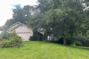 14872 Oakwood Pl, Savage, MN 55378 - Photo 1