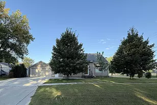 228 S Haven St, Appleton, MN 56208 - Photo 2