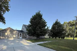 228 S Haven St, Appleton, MN 56208 - Photo 2