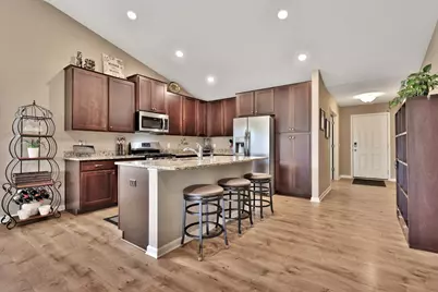 9163 67th Street S, Cottage Grove, MN 55016 - Photo 4