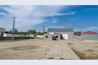 2108 8th Avenue NW, Faribault, MN 55021 - Photo 2