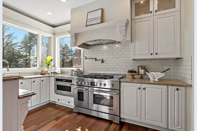 2101 Timberwood Drive, Chanhassen, MN 55317 - Photo 34