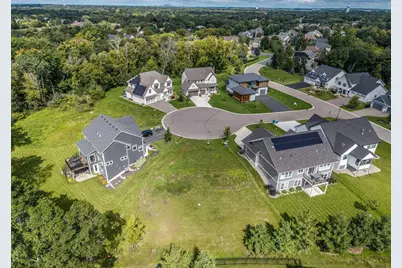 11732 Azure Circle, Inver Grove Heights, MN 55077 - Photo 2