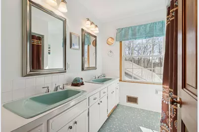 1701 Oakland Road, Minnetonka, MN 55305 - Photo 18