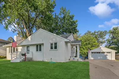 545 4th Avenue NW, New Brighton, MN 55112 - Photo 2