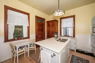 1616 E 1st St, Duluth, MN 55812 - Photo 18