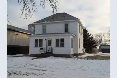 143 1st Avenue SE, Wells, MN 56097 - Photo 1
