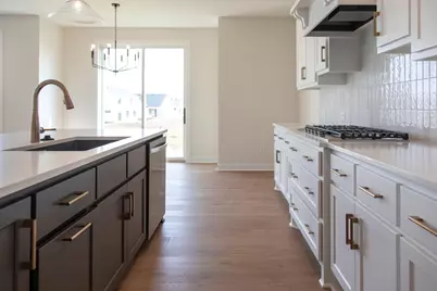 3627 Knightsbridge Trail N, Lake Elmo, MN 55042 - Photo 6