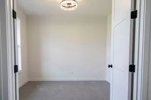 3627 Knightsbridge Trl N, Lake Elmo, MN 55042 - Photo 4