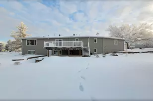 1227 Riverside Dr, Detroit Lakes, MN 56501 - Photo 2