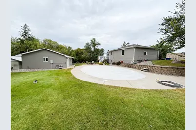 1227 Riverside Drive, Detroit Lakes, MN 56501 - Photo 34