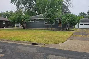 5107 Winchester Ln, Brooklyn Center, MN 55429 - Photo 2