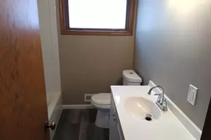 5107 Winchester Ln, Brooklyn Center, MN 55429 - Photo 6