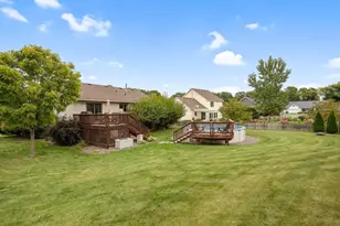 2700 Galway Ct, Hudson, WI 54016 - Photo 2