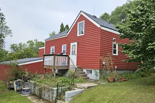 310 3rd St S, Browns Valley, MN 56219 - Photo 2