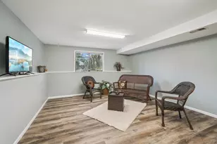 2550 Moundsview Dr, Mounds View, MN 55112 - Photo 14