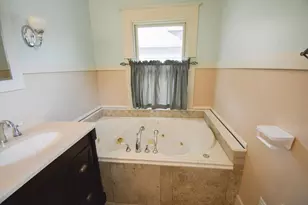 915 E Center St, Rochester, MN 55904 - Photo 24