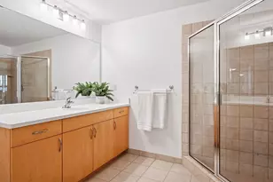 111 4th Ave N, Minneapolis, MN 55401 - Photo 32