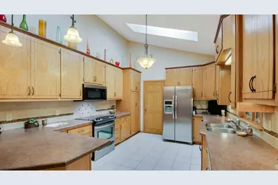 1351 Brentwood Terrace, Eau Claire, WI 54703 - Photo 6