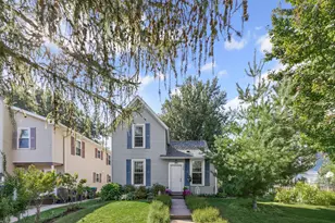 2594 15th Ave E, North Saint Paul, MN 55109 - Photo 1