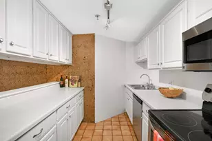 3141 Dean Ct, Minneapolis, MN 55416 - Photo 16