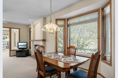 8867 Preserve Place, Savage, MN 55378 - Photo 4