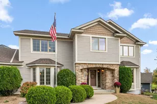 585 High Ridge Cir, Mendota Heights, MN 55118 - Photo 2