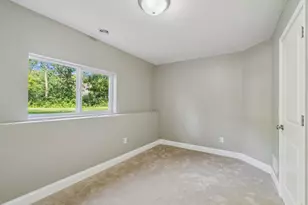 1880 Desoto Street N, Maplewood, MN 55117 - Photo 8