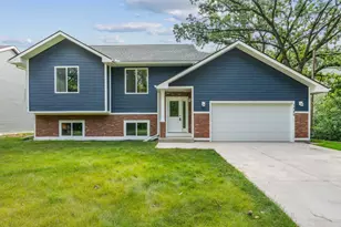 1880 Desoto Street N, Maplewood, MN 55117 - Photo 2